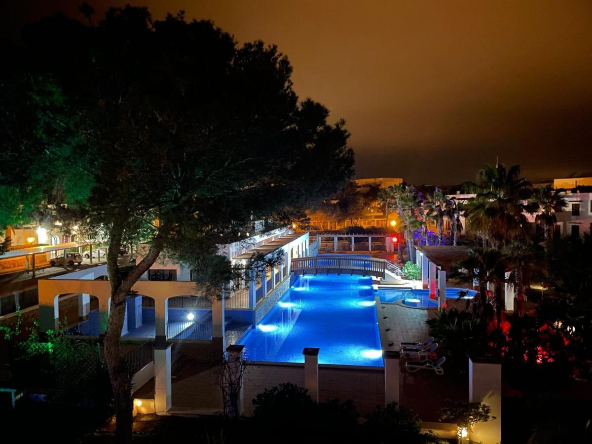 Апартаменти Residencia Cala Dorada Портопетро Екстер'єр фото