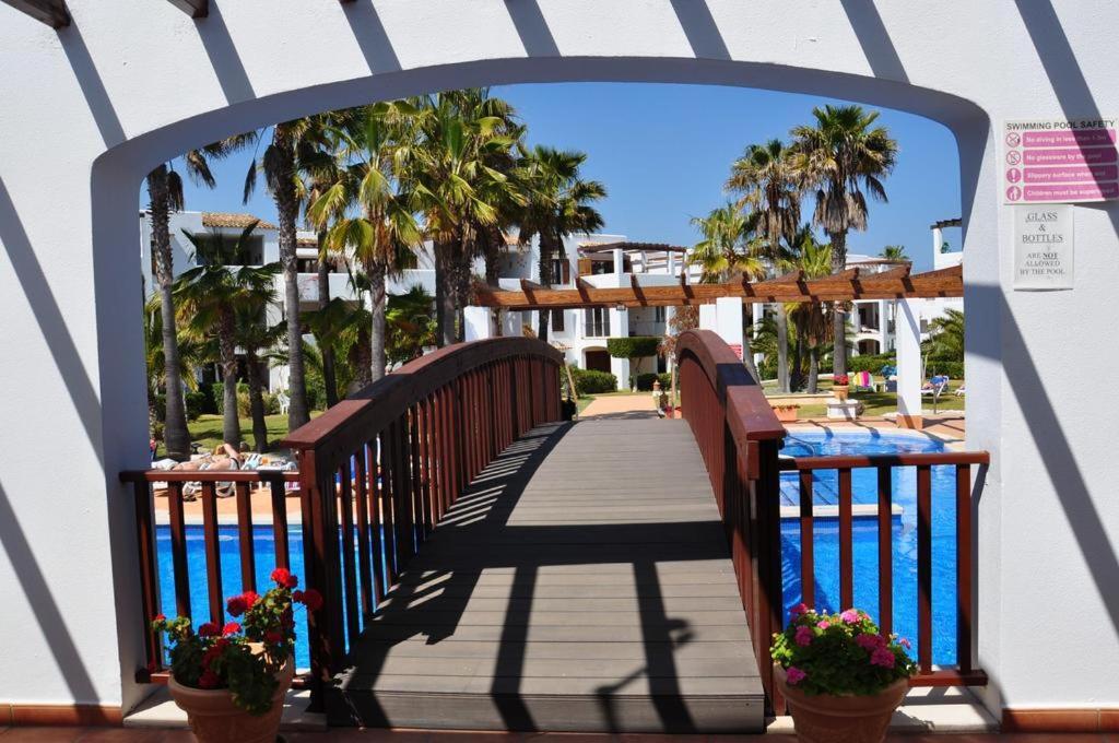 Апартаменти Residencia Cala Dorada Портопетро Екстер'єр фото